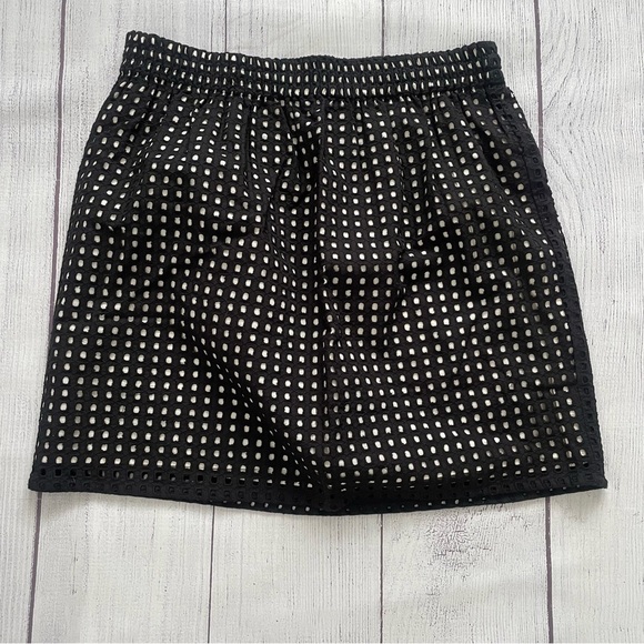 LOFT Dresses & Skirts - LOFT Black and Cream Elastic Waist Skirt Size Medium